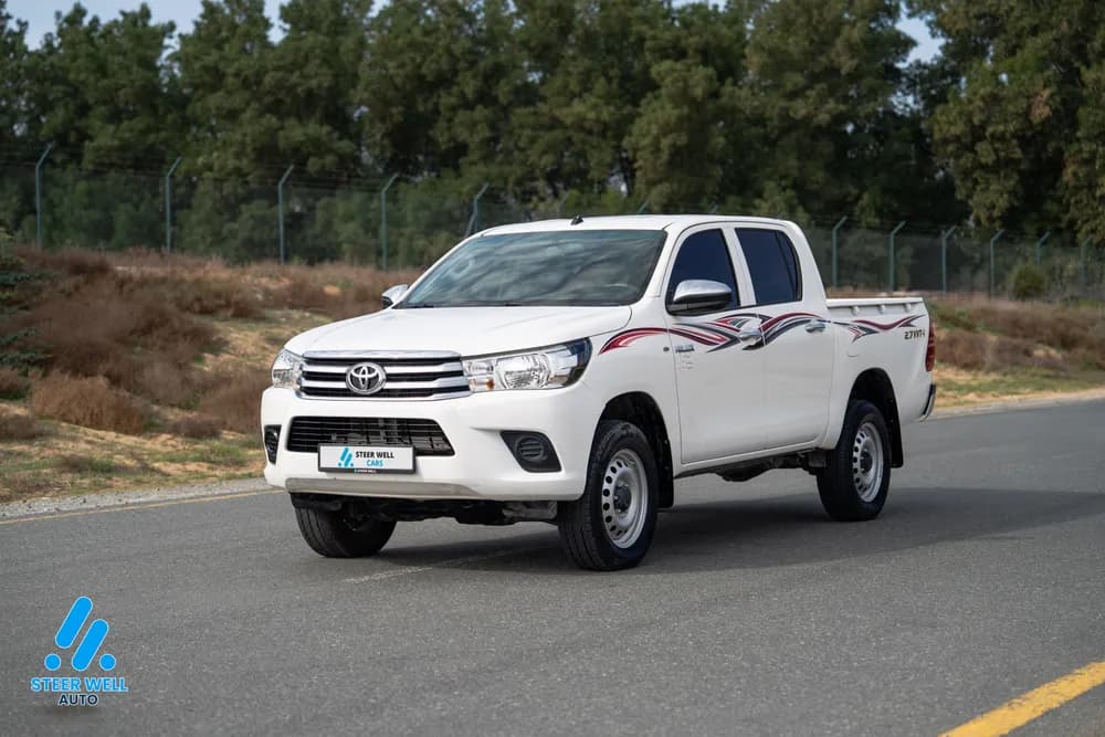 Used Toyota Hilux 2.7 Double Cab 4x4 A/T Base 2022 Used Toyota Hilux 2.7 Double Cab 4x4 A/T Base 2022 used_cars.forSale
