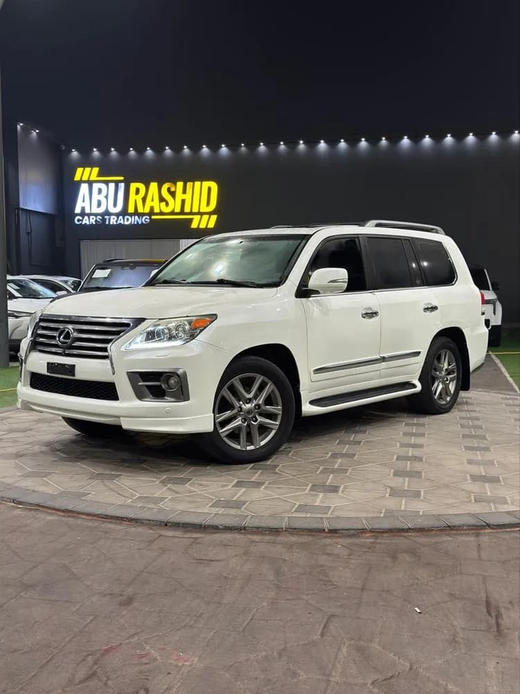 Used Lexus LX 570 5 door 5.7L 2013 Used Lexus LX 570 5 door 5.7L 2013 used_cars.forSale