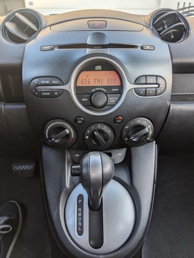 Used Mazda 2 4 Door 1.5L 2012