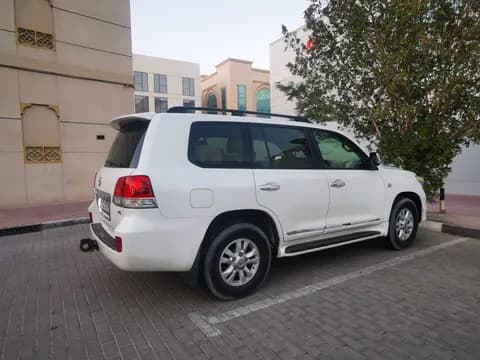 Used Toyota Land Cruiser 4.5L GXR (Petrol) 2011
