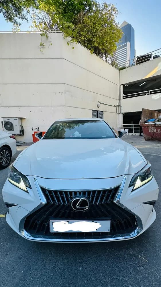 Used Lexus ES 350 4 door 3.5L 2024 Used Lexus ES 350 4 door 3.5L 2024 used_cars.forSale