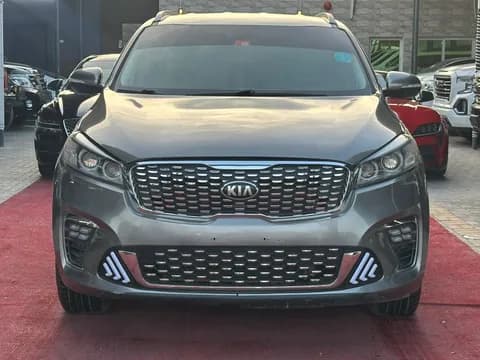 كيا سورينتو 2.4L 5 Seater 2016 مستعملة كيا سورينتو 2.4L 5 Seater 2016 مستعملة used_cars.forSale