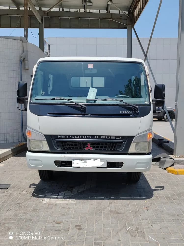 Used Mitsubishi Canter 2015