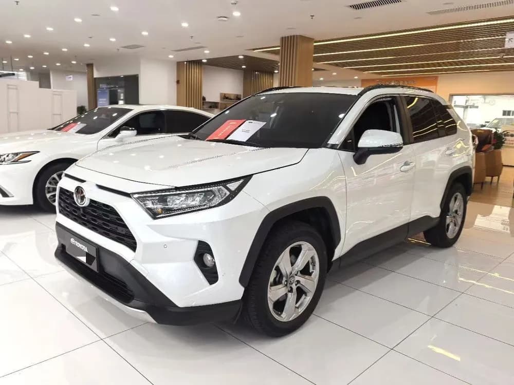 Used Toyota Rav4 2.0L LE 2WD 2021