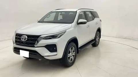 Used Toyota Fortuner 4.0L GXR 2023 Used Toyota Fortuner 4.0L GXR 2023 used_cars.forSale