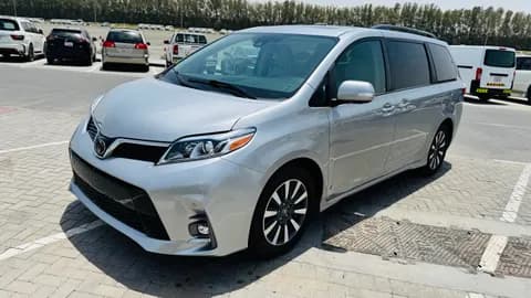 Used Toyota Sienna 2018