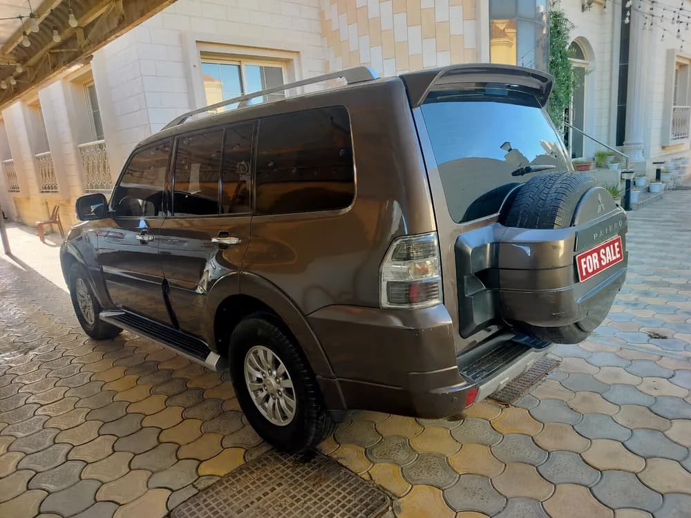 Used Mitsubishi Pajero 3.5L 5 Door 2010 Used Mitsubishi Pajero 3.5L 5 Door 2010 used_cars.forSale