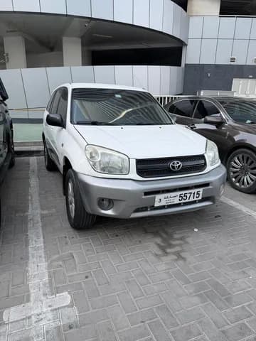 تويوتا راف4 4 Door 2.4L 2005 مستعملة
