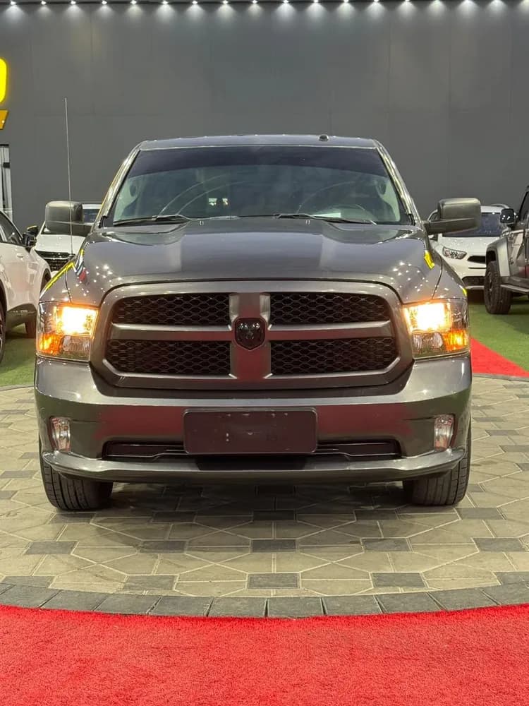 Used Dodge RAM 1500 SLT Crew 5.7L 2020