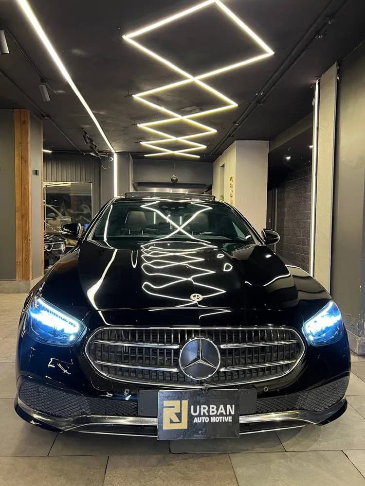 New Mercedes-Benz E-Class E 200 AMG 2021