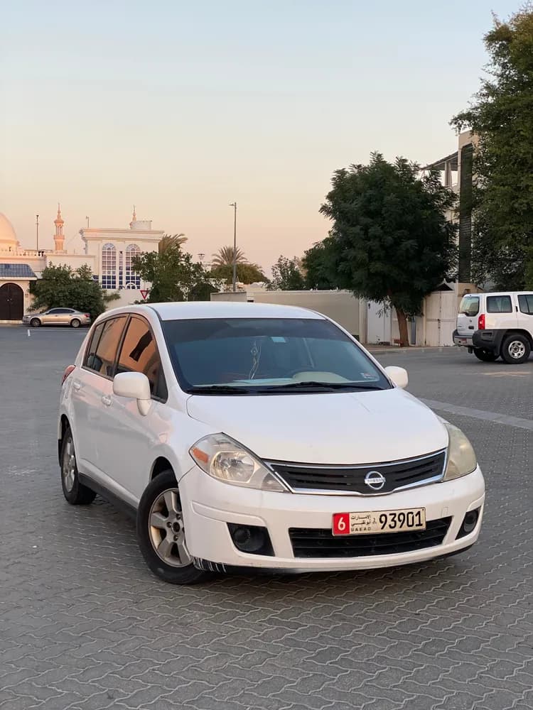 Used Nissan Tiida 1.8 Hatchback 2011 Used Nissan Tiida 1.8 Hatchback 2011 used_cars.forSale