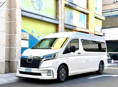تويوتا هايس 2.7L Commuter GLX High Roof LWB 2022 مستعملة