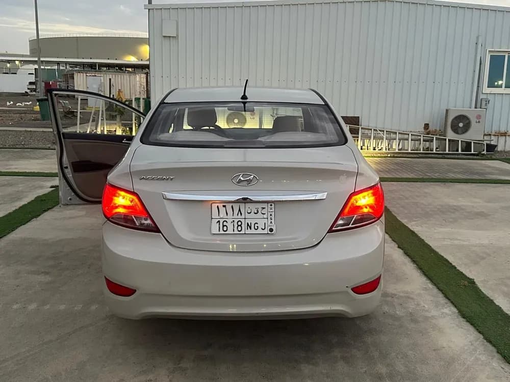 Used Hyundai Accent 1.4L 2015