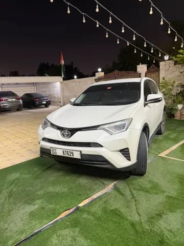 تويوتا راف4 4 Door 2.4L 2018 مستعملة