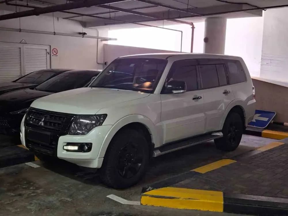 Used Mitsubishi Pajero 2017
