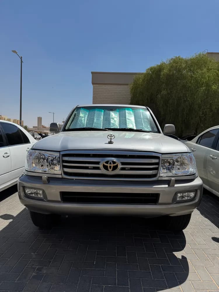 تويوتا لاند كروزر 4.6L VXR 2007 مستعملة