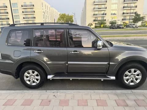 Used Mitsubishi Pajero 3.5L 5 Door Mid 2016 Used Mitsubishi Pajero 3.5L 5 Door Mid 2016 used_cars.forSale