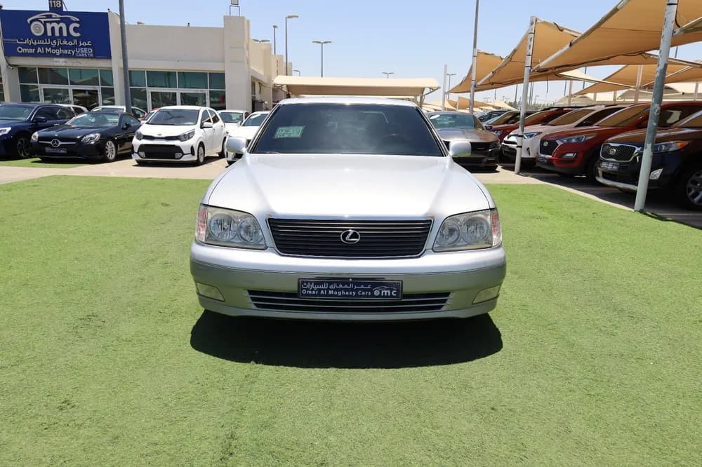 لكزس LS 400 1988 مستعملة لكزس LS 400 1988 مستعملة used_cars.forSale