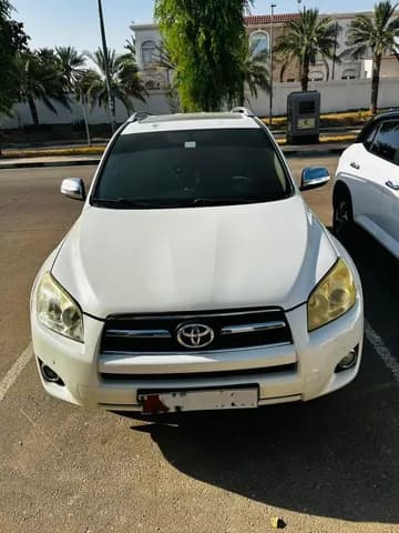 تويوتا راف4 2.5L (2WD) VX 2012 مستعملة