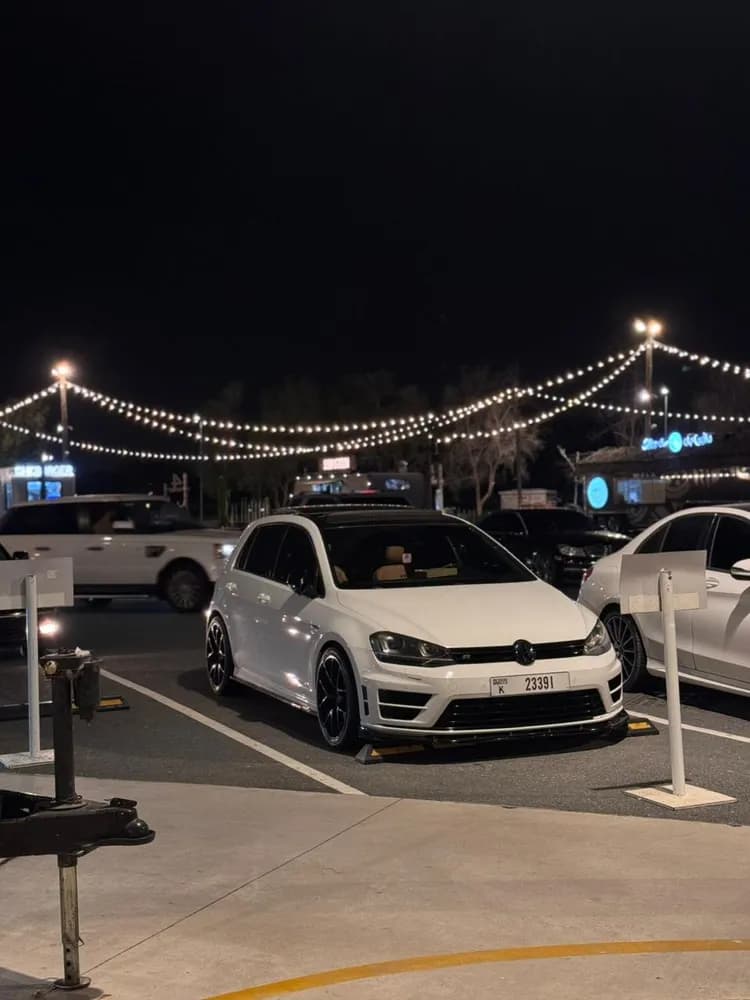 Used Volkswagen Golf R 2.0 Performance 2016 Used Volkswagen Golf R 2.0 Performance 2016 used_cars.forSale