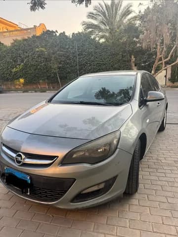 Used Opel Astra 2013 Used Opel Astra 2013 used_cars.forSale
