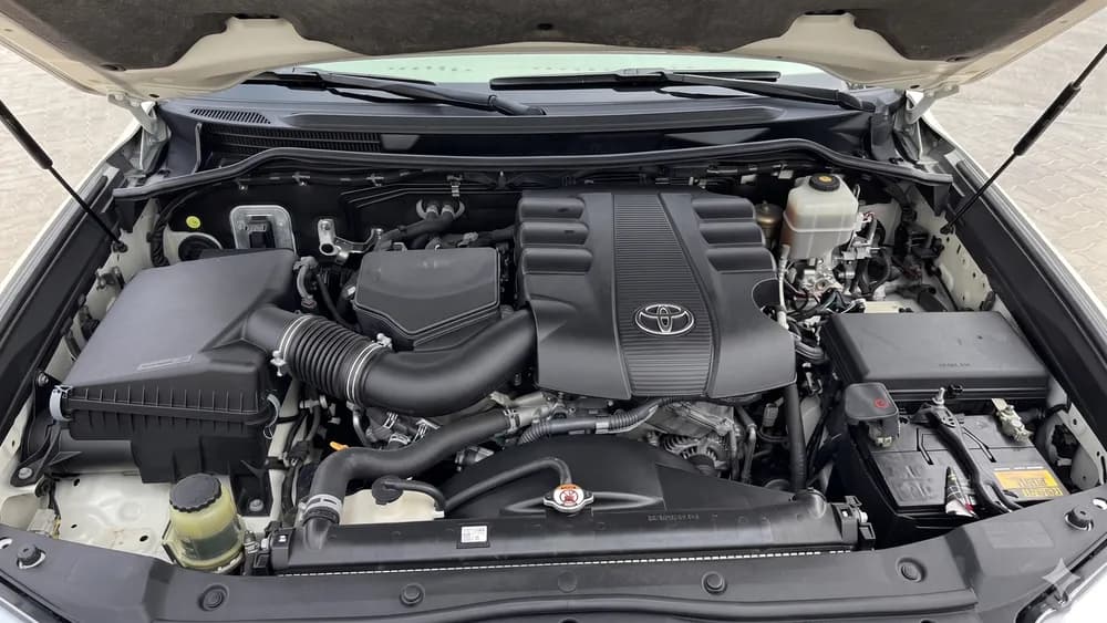 Used Toyota Land Cruiser 4.6 GXR 2020
