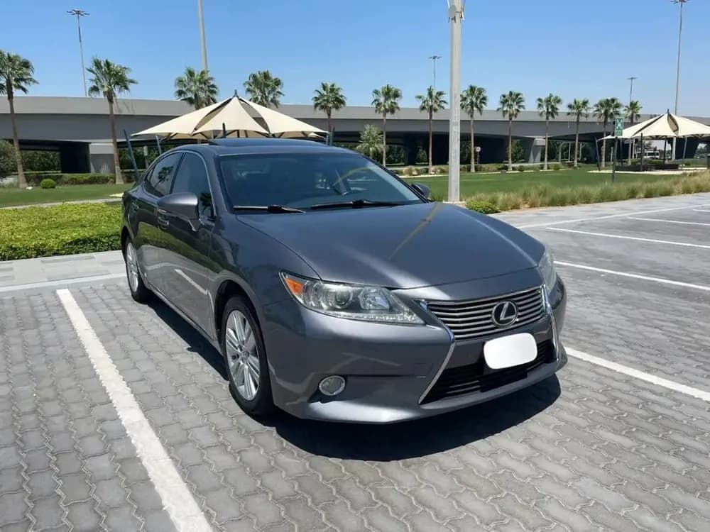 Used Lexus ES 350 4 door 3.5L 2013