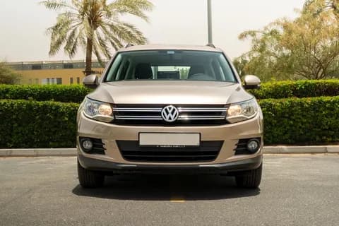 فولكس فاجن تيغوان 1.4L S 2015 مستعملة