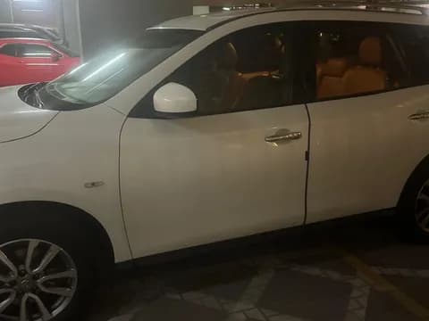 Used Nissan Pathfinder XE 2016