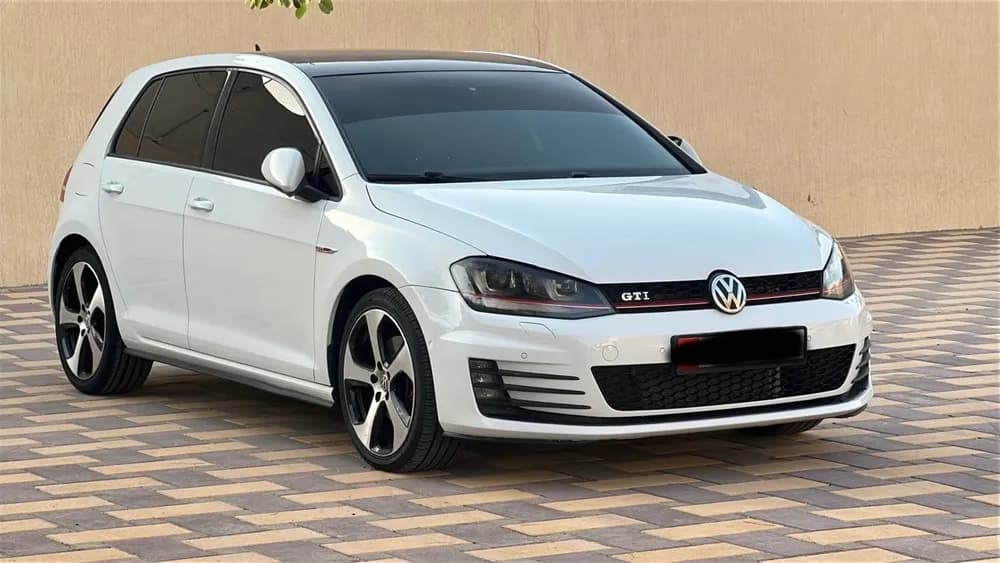 Used Volkswagen Golf GTI 2.0T P1 Full option 2015 Used Volkswagen Golf GTI 2.0T P1 Full option 2015 used_cars.forSale