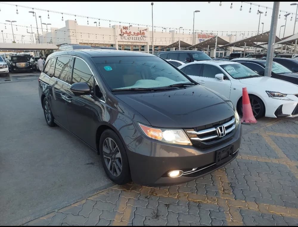 هوندا أوديسي 3.5L Touring 2015 مستعملة هوندا أوديسي 3.5L Touring 2015 مستعملة used_cars.forSale