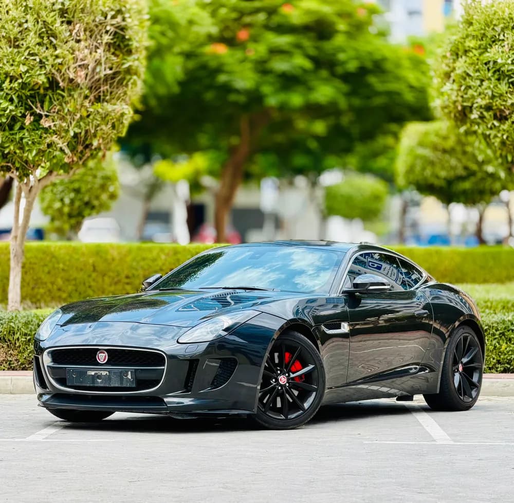 Used Jaguar F-Type Coupe 3.0L V6 R-Dynamic 380 PS 2015