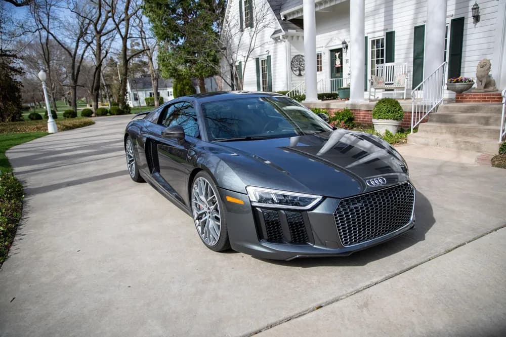 Used Audi R8 Coupe V10 5.2L (525 HP) 2017
