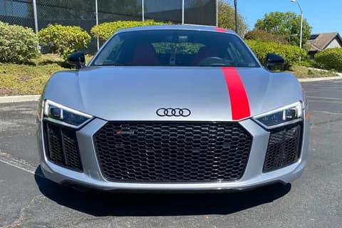 أودي آر8 كوبيه V10 5.2L (525 HP) 2018 مستعملة أودي آر8 كوبيه V10 5.2L (525 HP) 2018 مستعملة used_cars.forSale