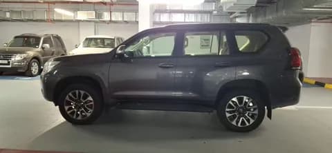 تويوتا لاند كروزر برادو 5 Door 4.0L GXR 2022 مستعملة