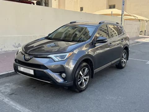 تويوتا راف4 2.5L (2WD) VX 2018 مستعملة