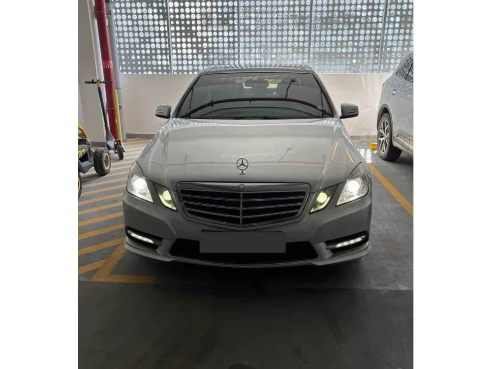 Used Mercedes-Benz E-Class Saloon 2013