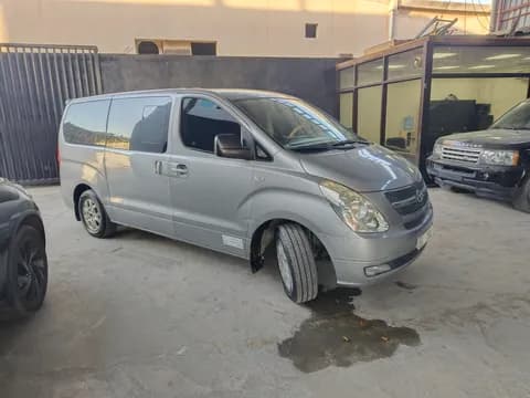 used Hyundai H1 12-Seater Passenger Van 2011 used Hyundai H1 12-Seater Passenger Van 2011 used_cars.forSale