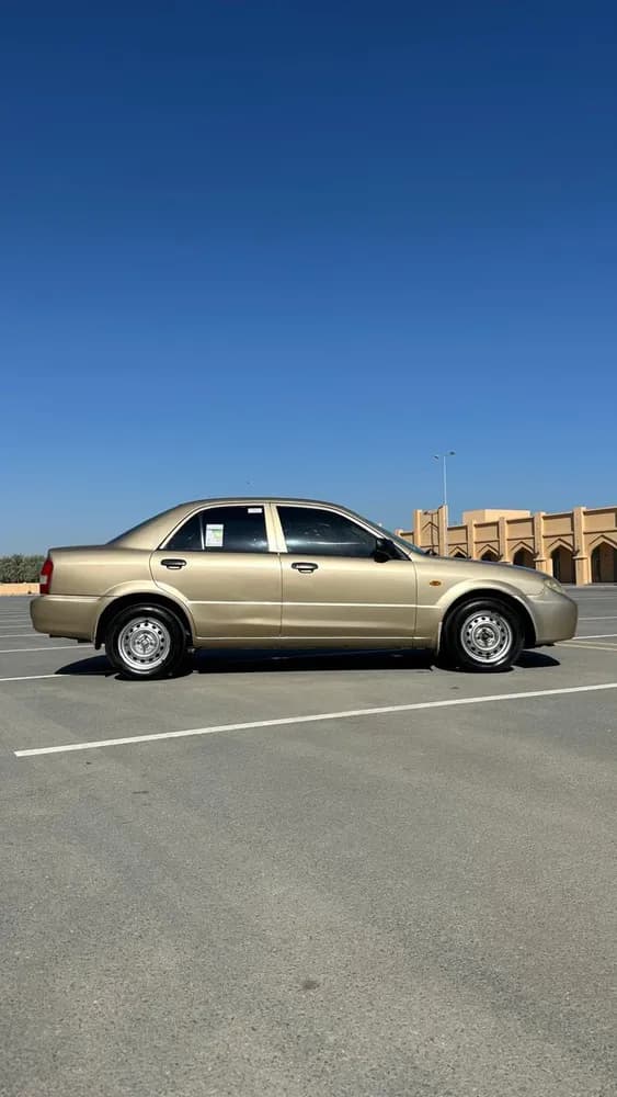 Used Mazda 323 2004