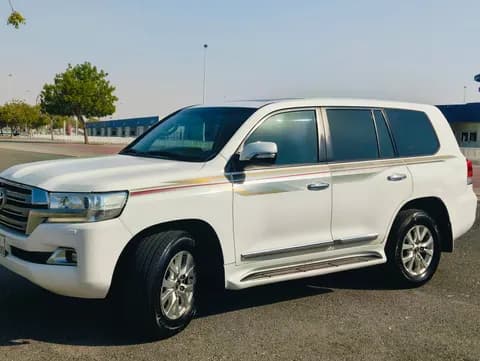 Used Toyota Land Cruiser 4.6 GXR 2016 Used Toyota Land Cruiser 4.6 GXR 2016 used_cars.forSale