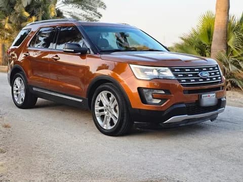 Used Ford Explorer 3.5L V6 XLT 2017 Used Ford Explorer 3.5L V6 XLT 2017 used_cars.forSale