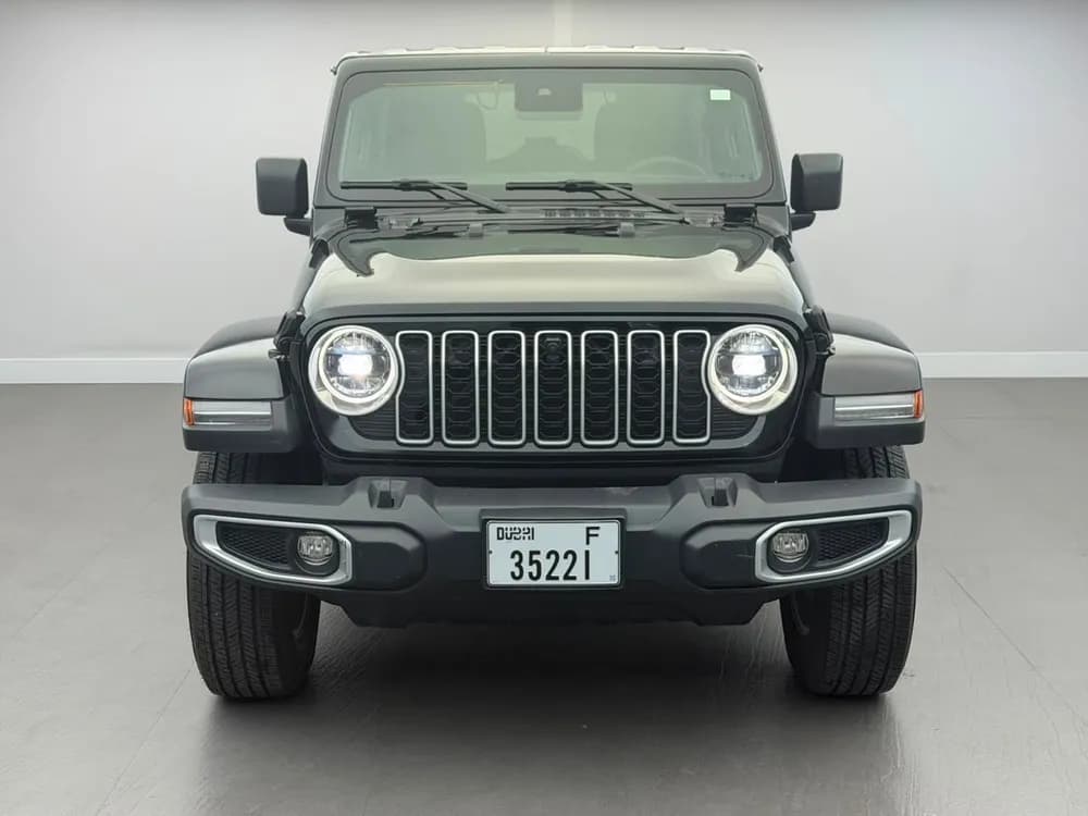 جيب رانجلر صحارى 3.6L أوتو ستاندرد 2024 مستعملة