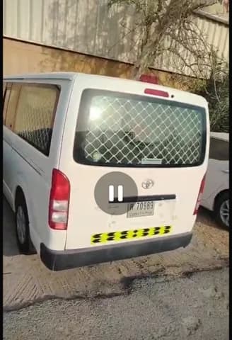 مستعملة تويوتا هايس 2.7L Commuter GL High Roof LWB 2013 مستعملة تويوتا هايس 2.7L Commuter GL High Roof LWB 2013 used_cars.forSale