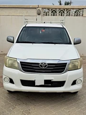 تويوتا هايلكس 2.7 Double Cab 4x2 2015 مستعملة