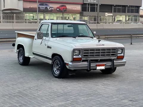 Used Dodge RAM 1500 SLT CREW 1985 Used Dodge RAM 1500 SLT CREW 1985 used_cars.forSale