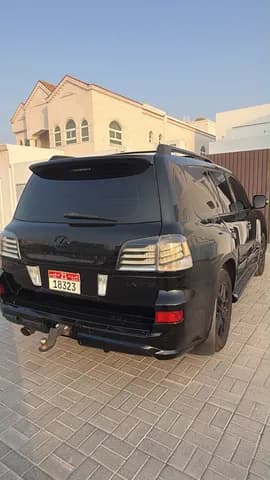 لكزس أل أكس 570 5 door 5.7L 2010 مستعملة