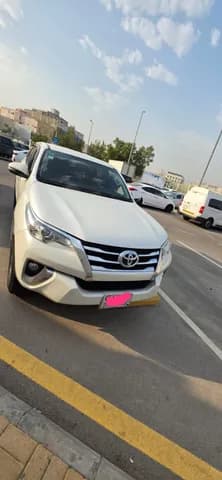 تويوتا فورتشنر 4.0L 2019 مستعملة تويوتا فورتشنر 4.0L 2019 مستعملة used_cars.forSale