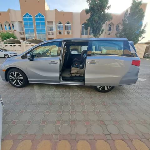 Used Honda Odyssey 3.5L Touring 2019