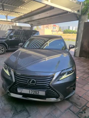 لكزس إي أس 350 4 door 3.5L 2017 مستعملة