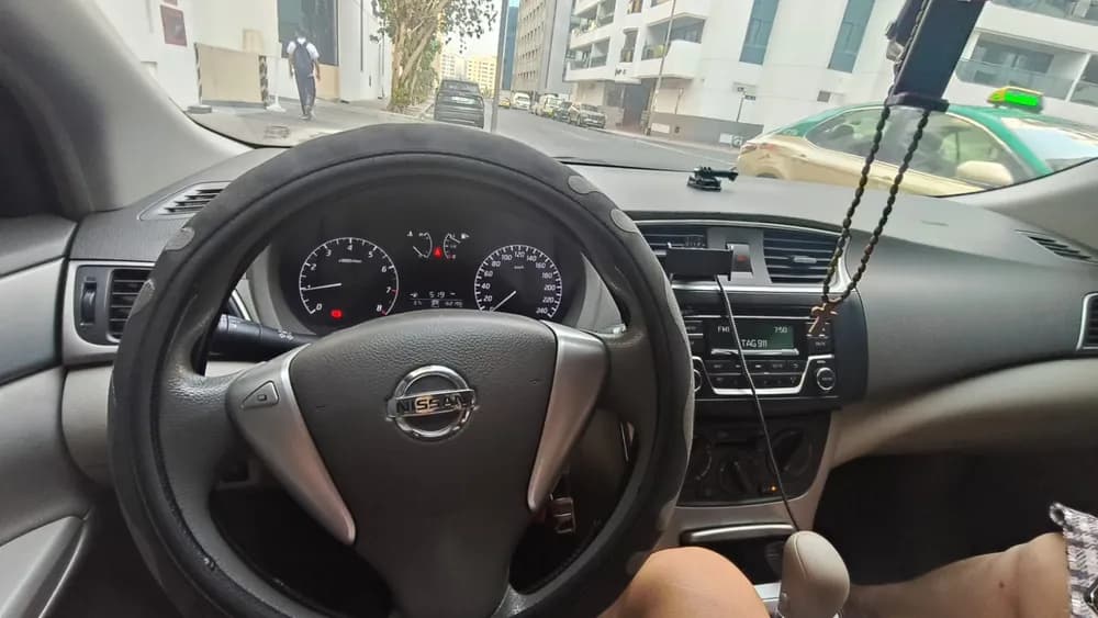 نيسان سنترا 1.6L SV 2020 مستعملة